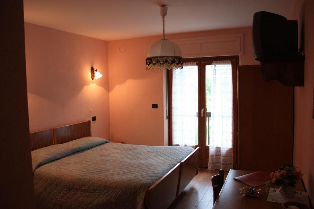 Hotel Bellevue Gignod Zimmer foto