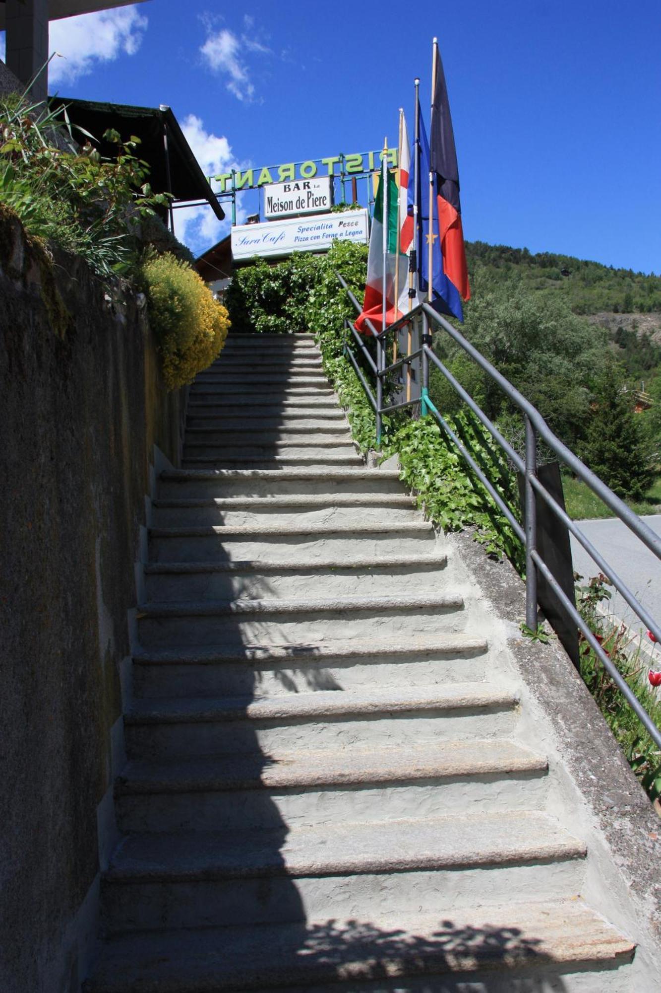 Hotel Bellevue Gignod Exterior foto